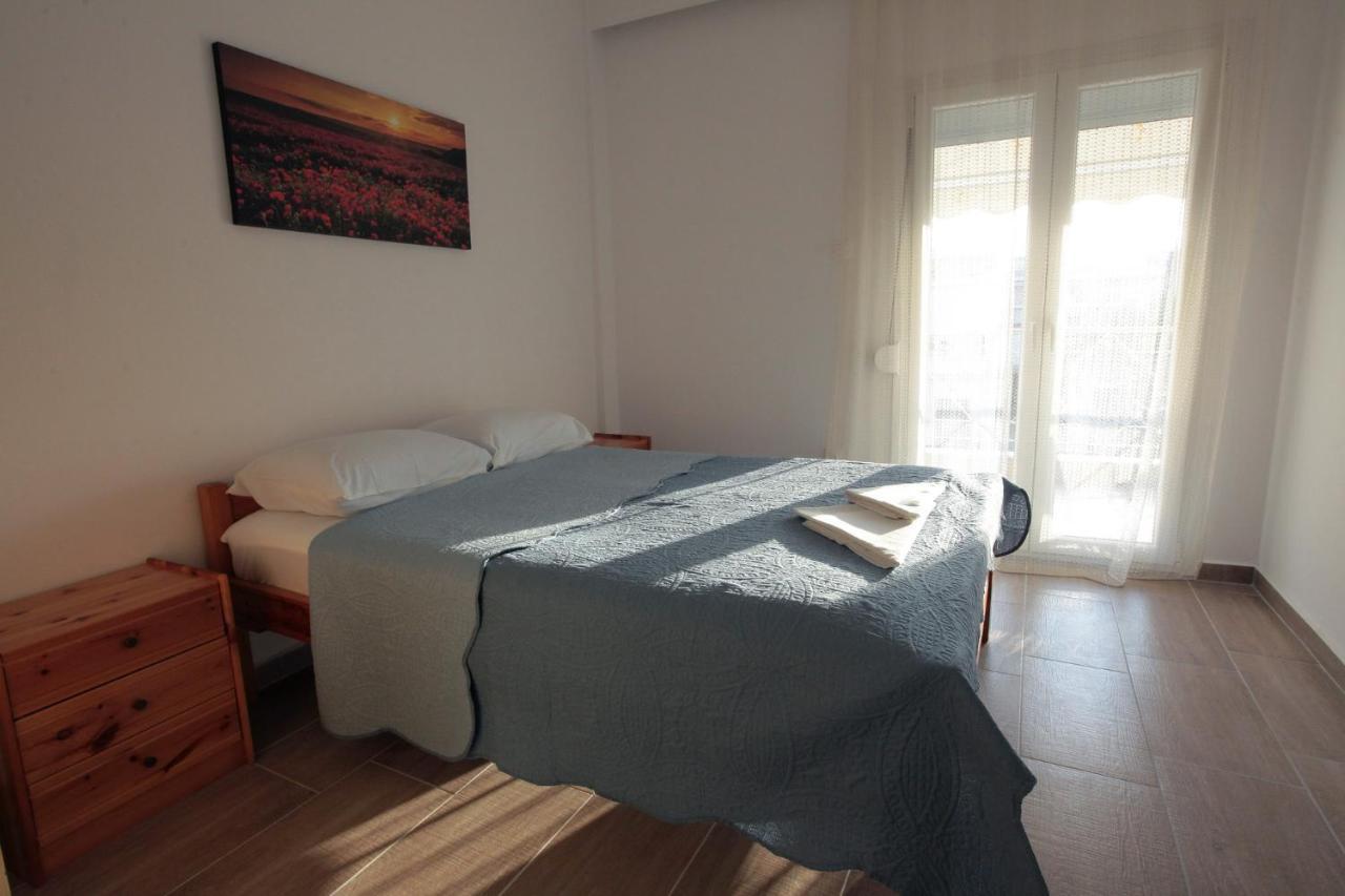 Apartment Chrisandro Nea Kallikrateia Exteriör bild
